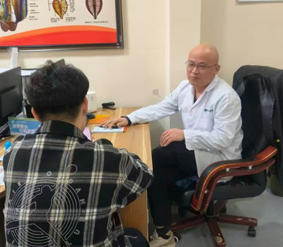 安庆市|男科医师高朋磊：守护男性健康，专业男科诊疗